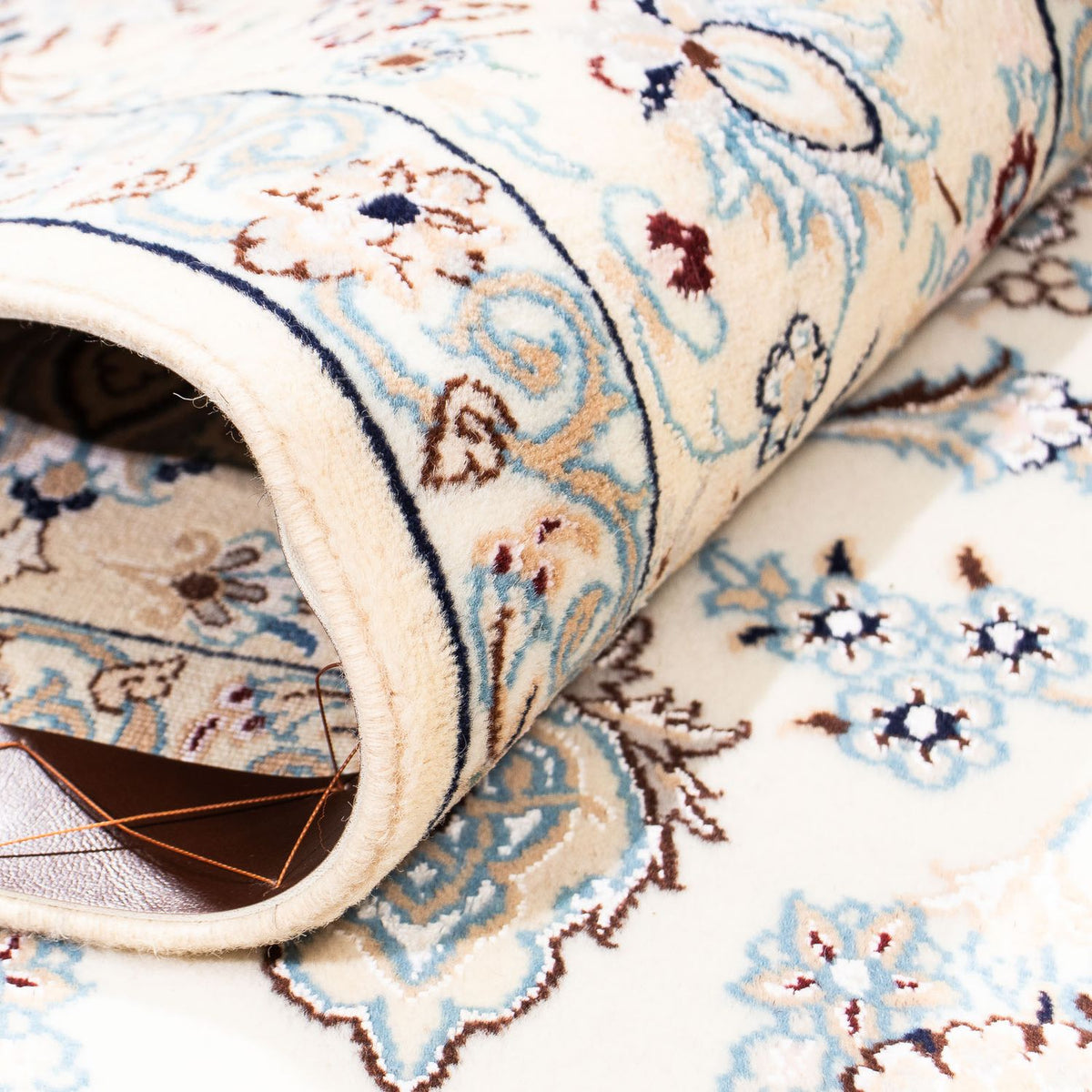 Perzisch tapijt - Nain - Premium - 235 x 153 cm - beige