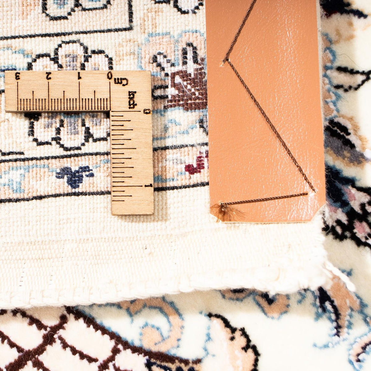 Perzisch tapijt - Nain - Premium - 227 x 151 cm - beige