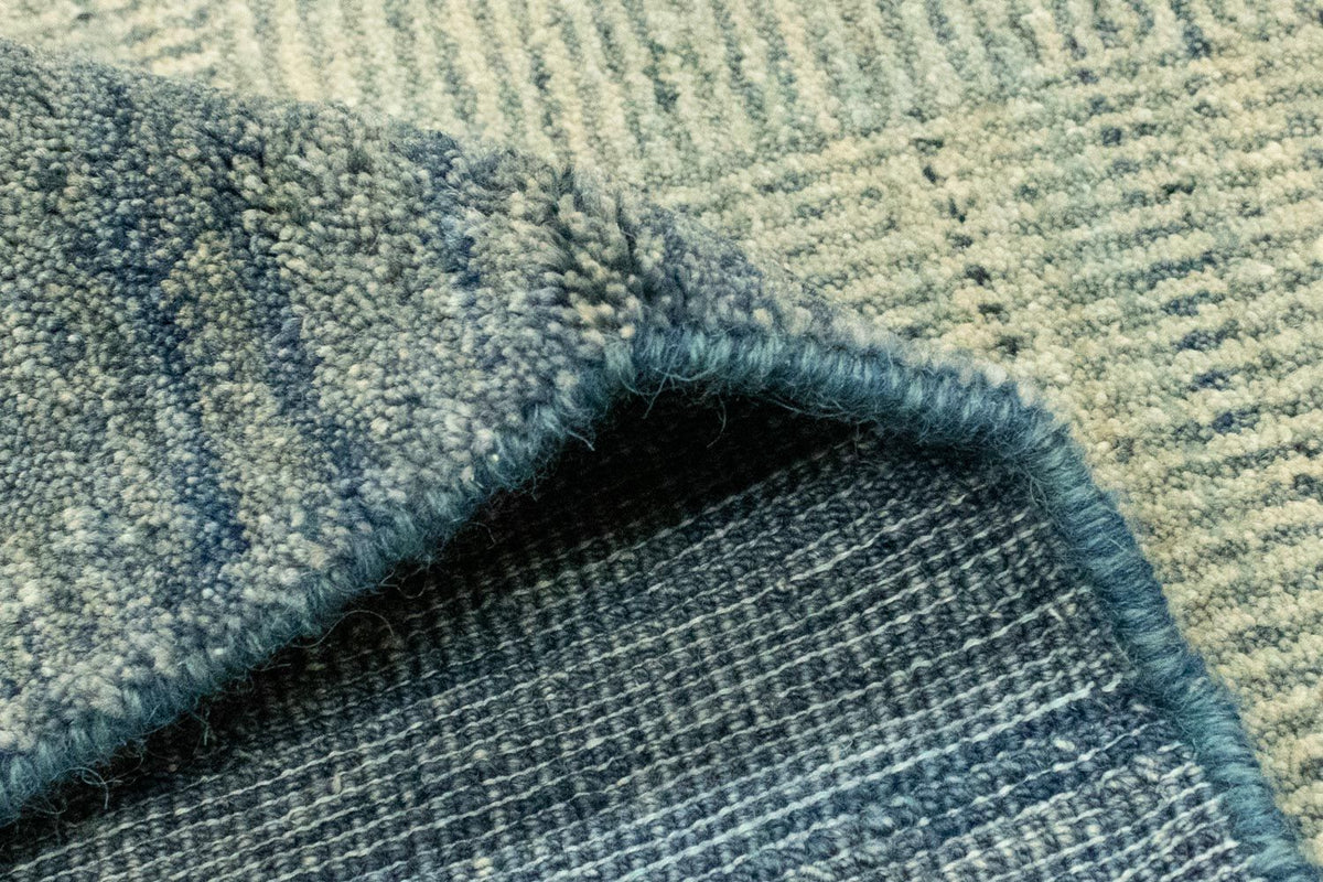 Ziegler tapijt - 249 x 153 cm - lichtblauw