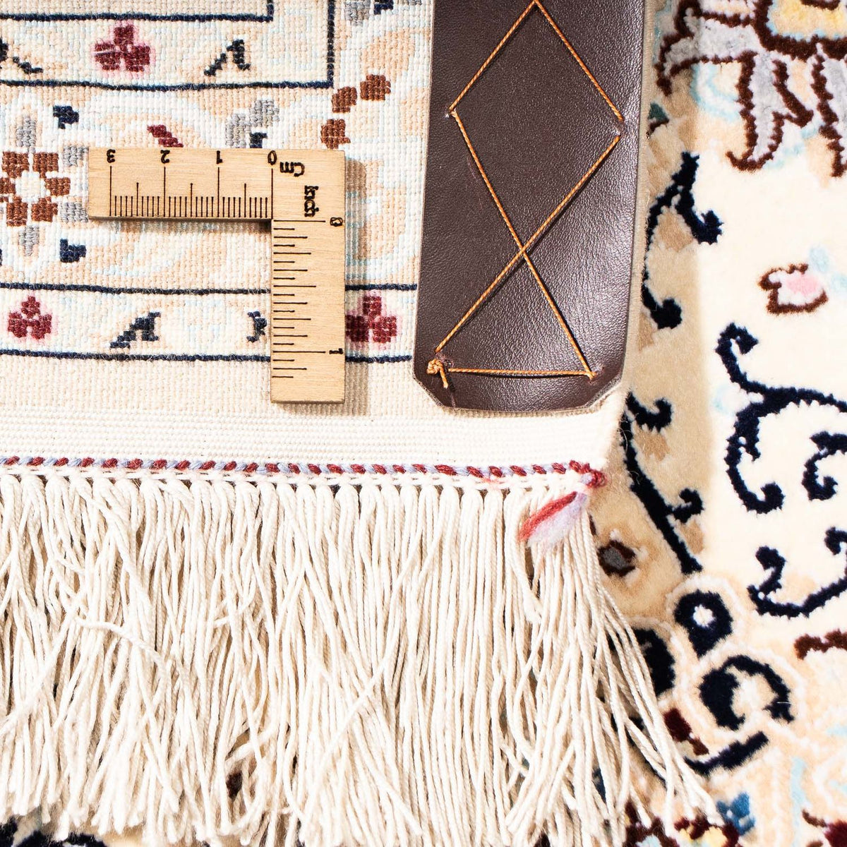 Perzisch tapijt - Nain - Premium - 218 x 154 cm - beige