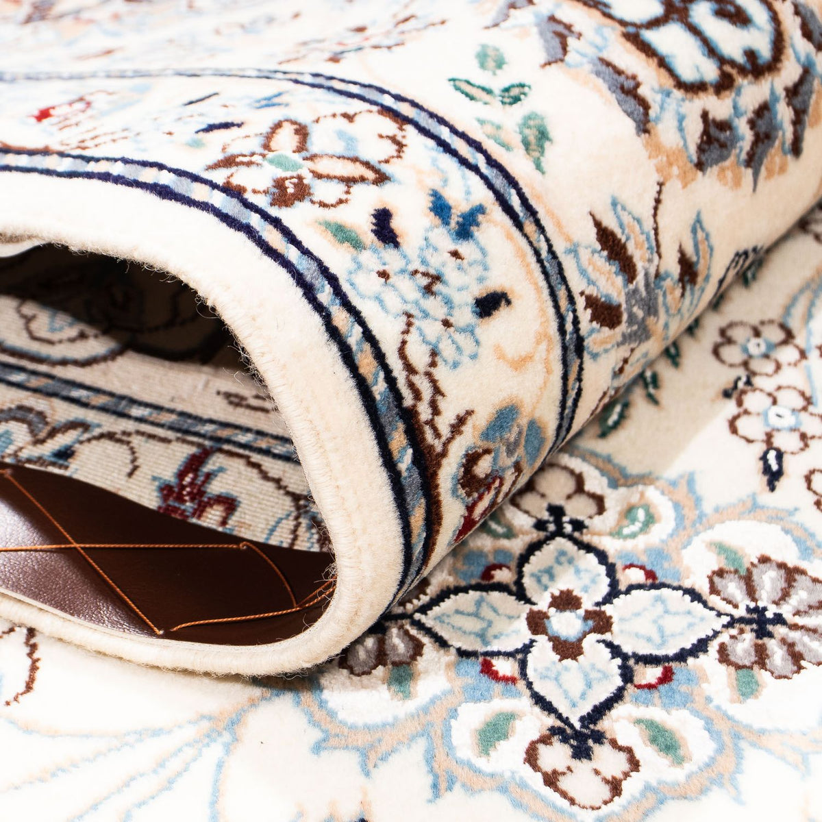 Perzisch tapijt - Nain - Premium - 231 x 156 cm - beige