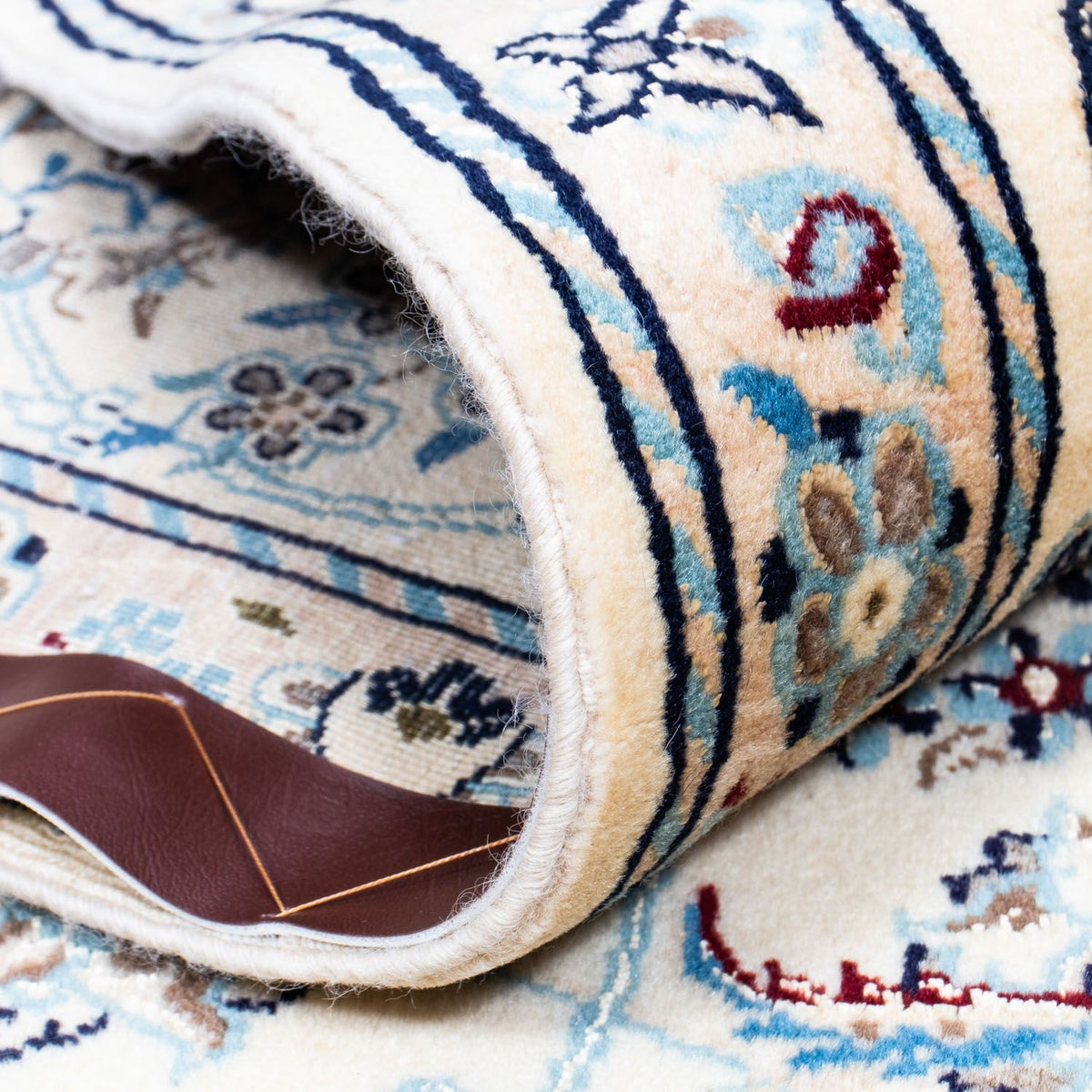 Perzisch tapijt - Nain - 304 x 200 cm - beige