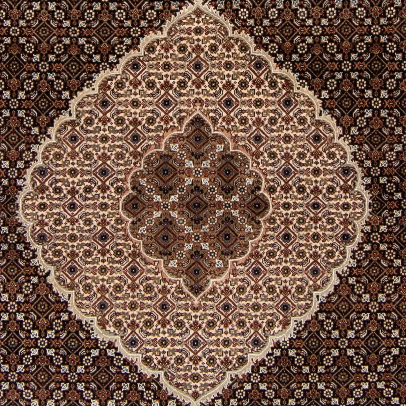 Tabriz Tapijt 252x251cm - Perzisch tapijt