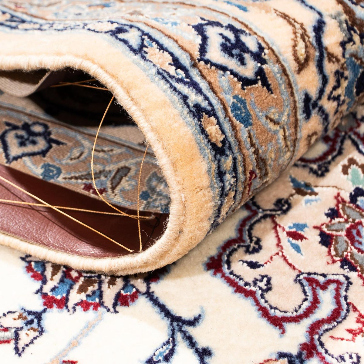 Perzisch tapijt - Nain - Premium - 247 x 148 cm - beige