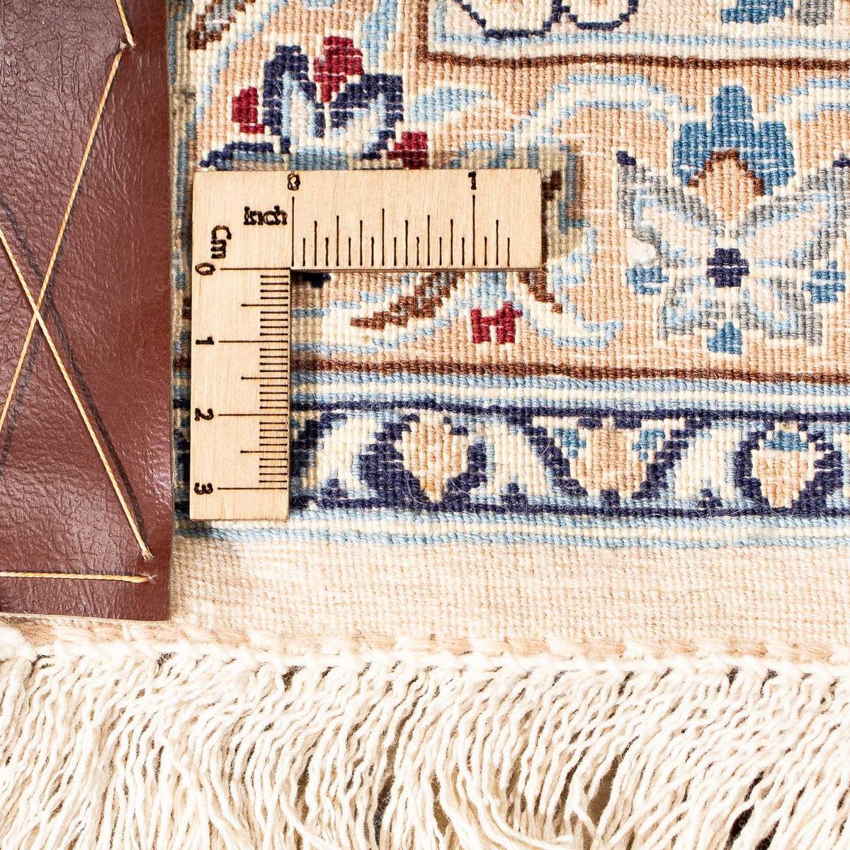 Perzisch tapijt - Nain - Premium - 247 x 148 cm - beige