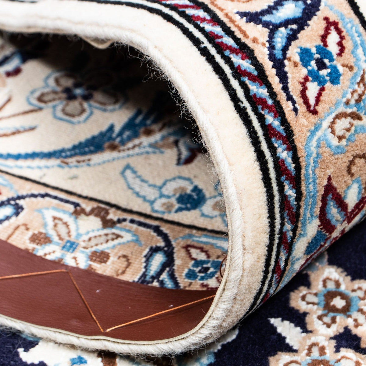 Perzisch tapijt - Nain - Koninklijk - 302 x 200 cm - zwart