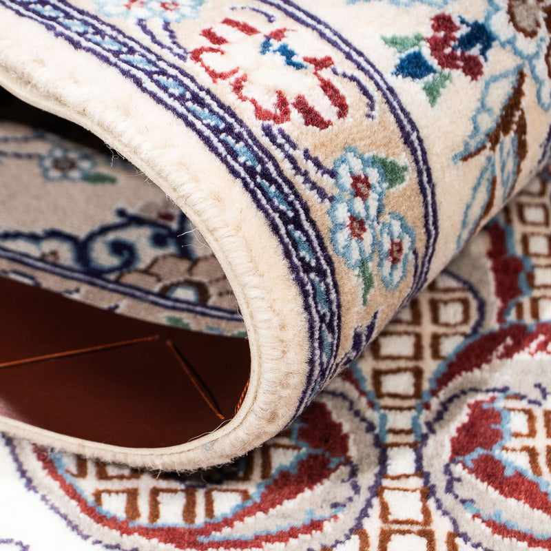 Perzisch tapijt - Nain - Koninklijk - 236 x 153 cm - beige